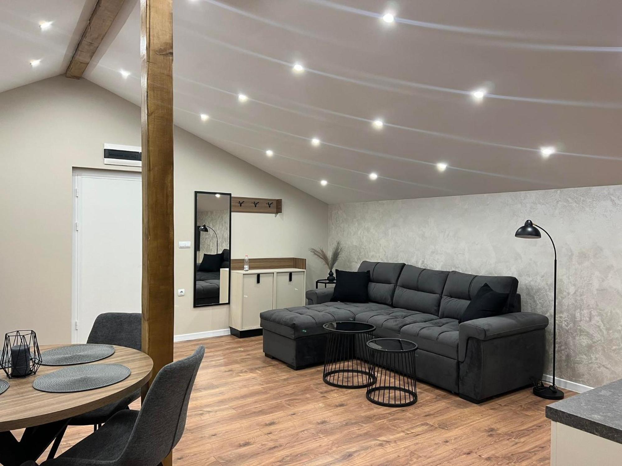 Хотел Vip Apart House Plewen Exterior foto